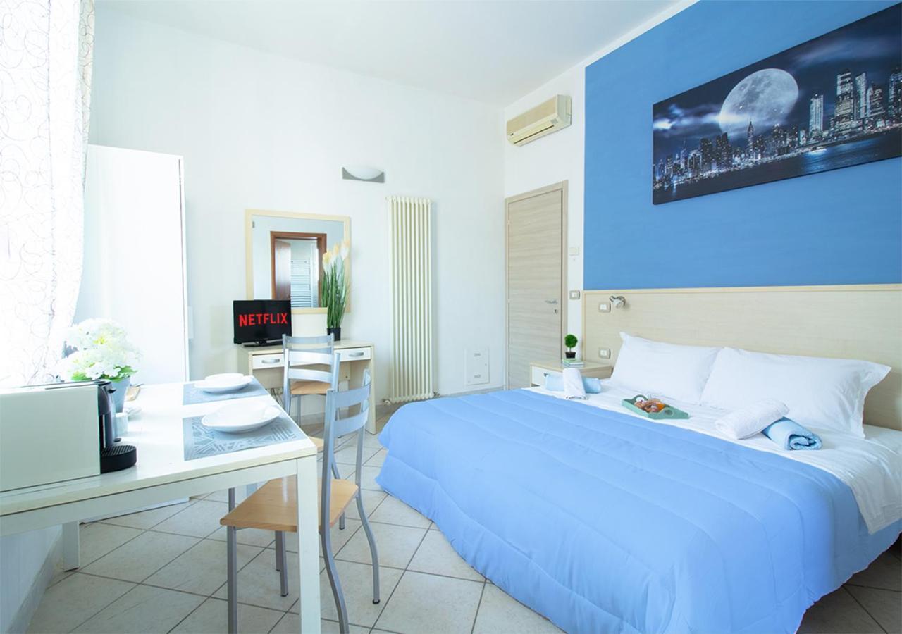 Athena Rooms - Parcheggio Privato Bolonia Zewnętrze zdjęcie