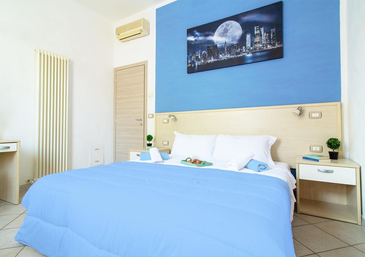 Athena Rooms - Parcheggio Privato Bolonia Zewnętrze zdjęcie