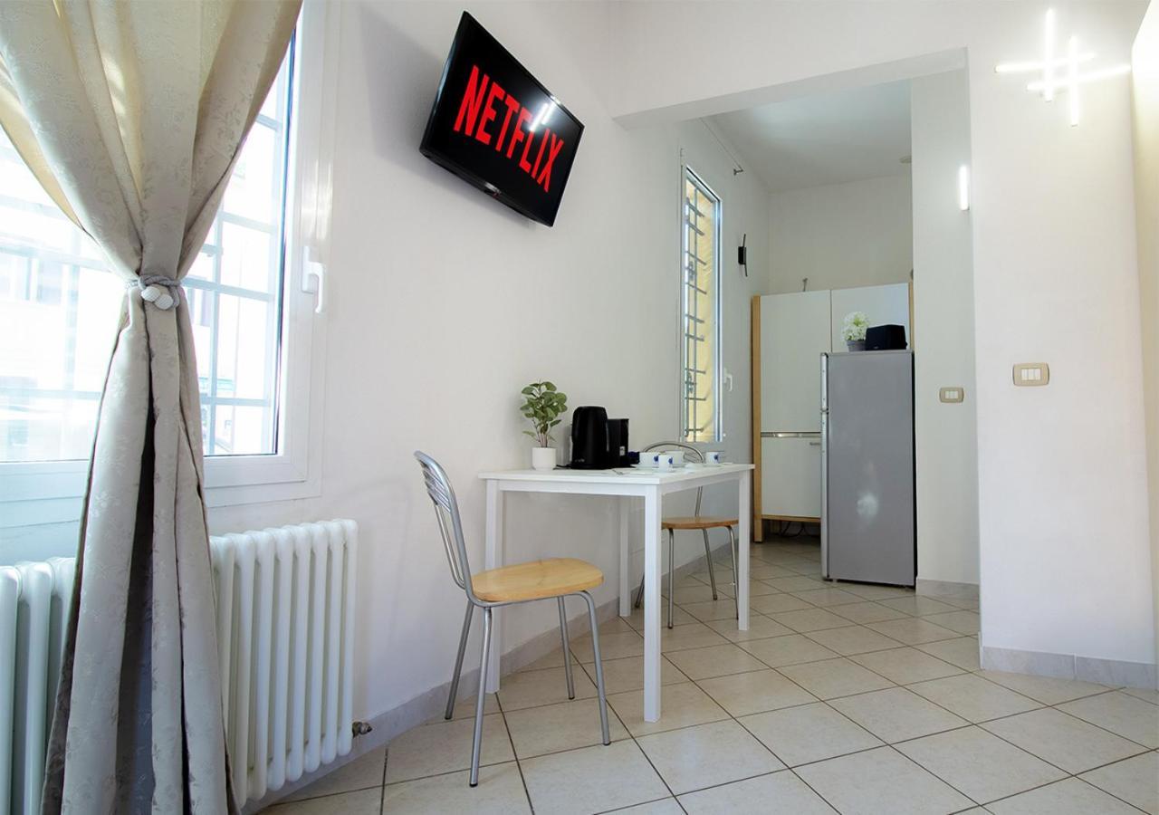 Athena Rooms - Parcheggio Privato Bolonia Zewnętrze zdjęcie